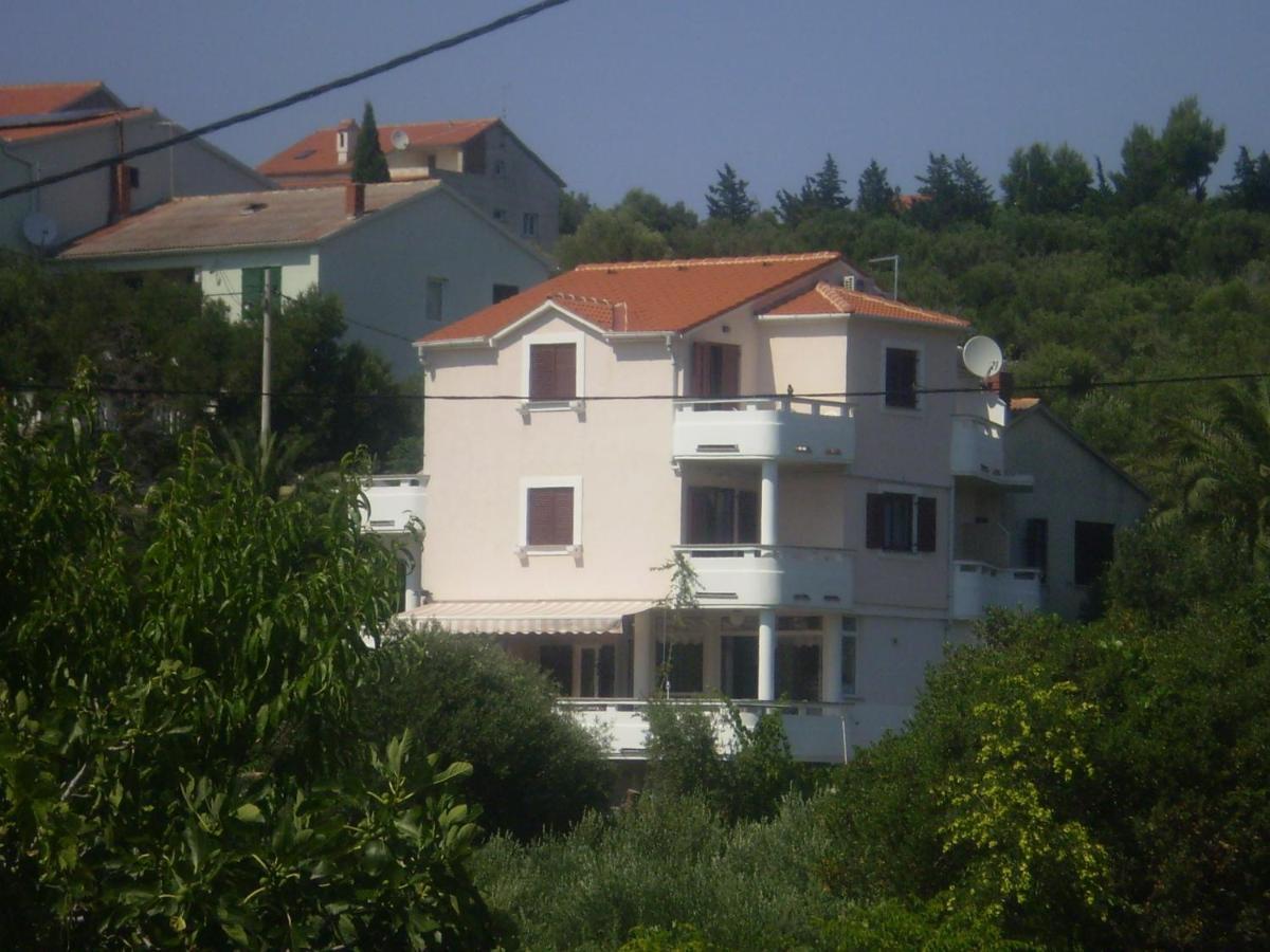 Apartments And Rooms By The Sea Jakisnica, Pag - 4160 Lun  Εξωτερικό φωτογραφία