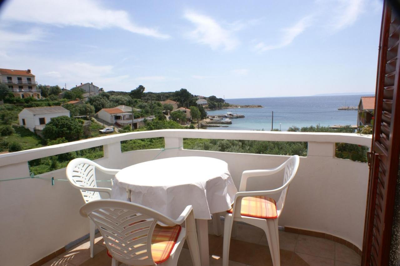 Apartments And Rooms By The Sea Jakisnica, Pag - 4160 Lun  Εξωτερικό φωτογραφία