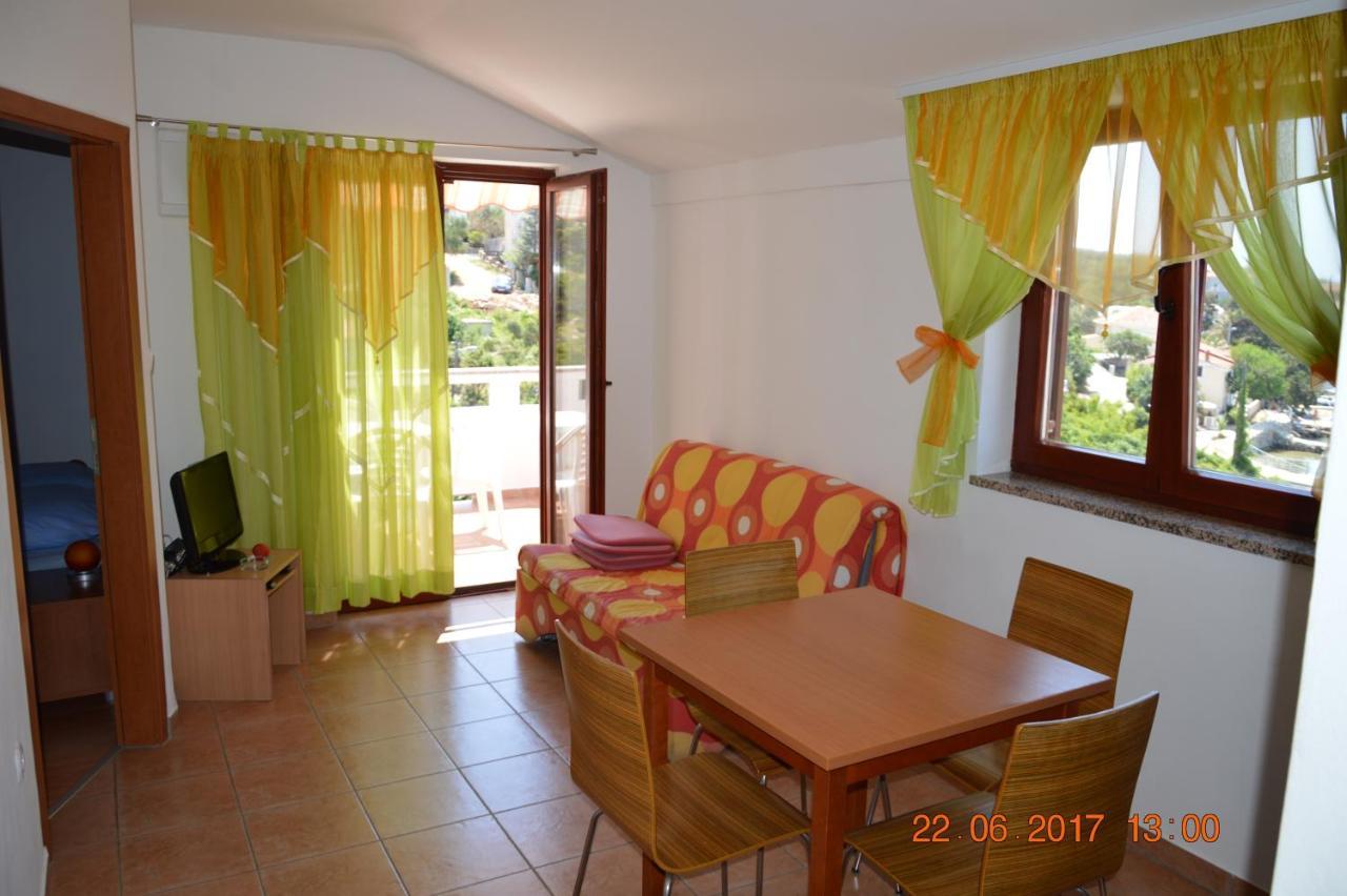 Apartments And Rooms By The Sea Jakisnica, Pag - 4160 Lun  Εξωτερικό φωτογραφία