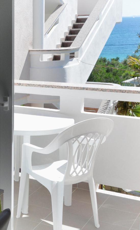 Apartments And Rooms By The Sea Jakisnica, Pag - 4160 Lun  Εξωτερικό φωτογραφία