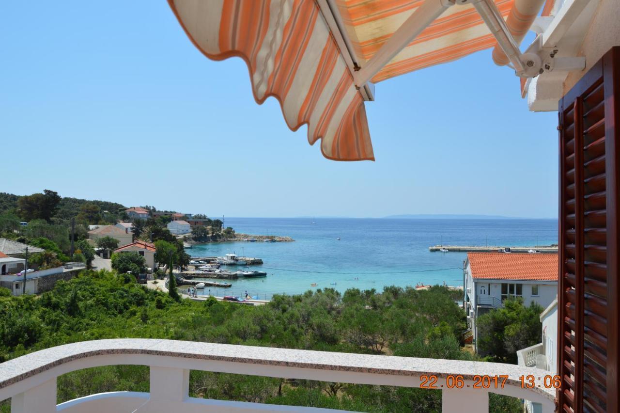 Apartments And Rooms By The Sea Jakisnica, Pag - 4160 Lun  Εξωτερικό φωτογραφία